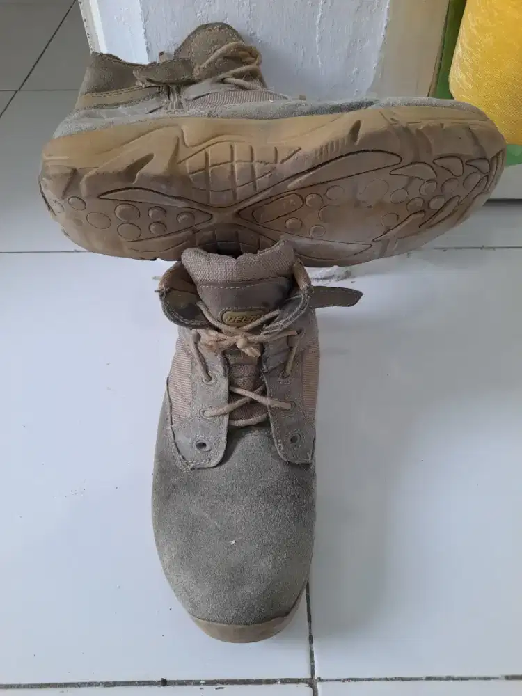 Sepatu ganteng banget.
