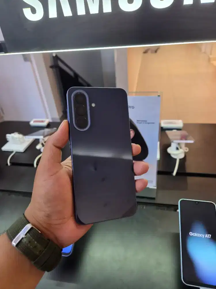 SAMSUNG GALAXY A57