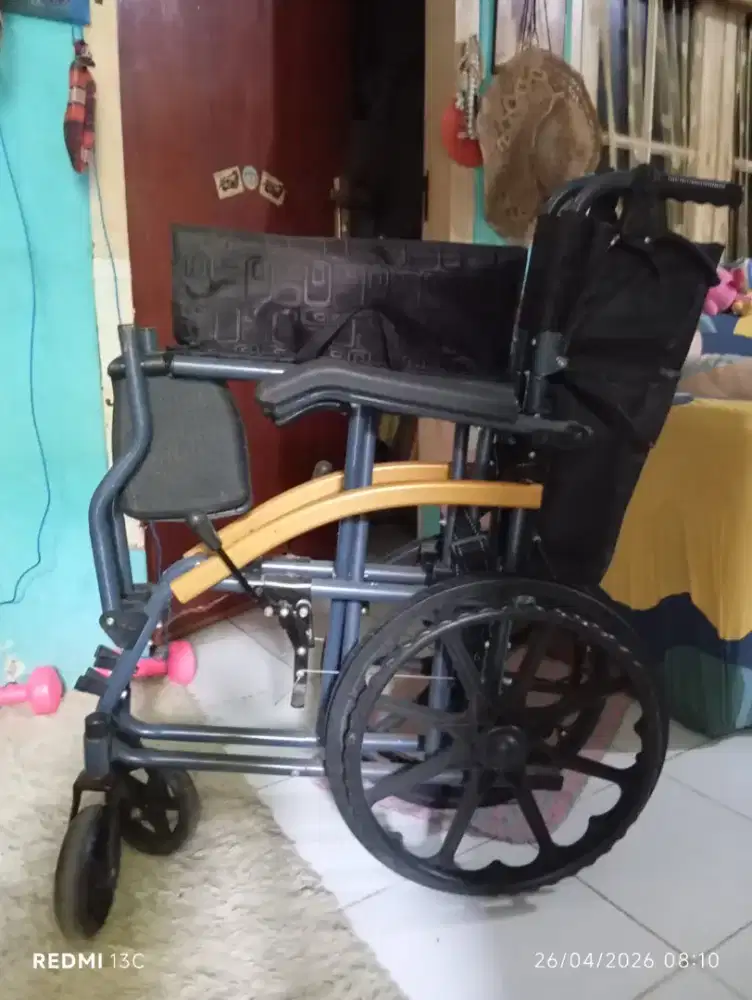 Kursi Roda Mulus