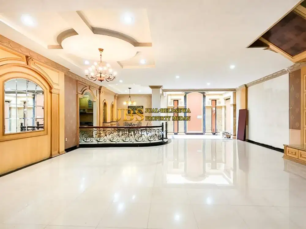 Dijual Rumah 2,5 Tingkat di Komplek Cemara Asri Jalan Flamboyan - Medan