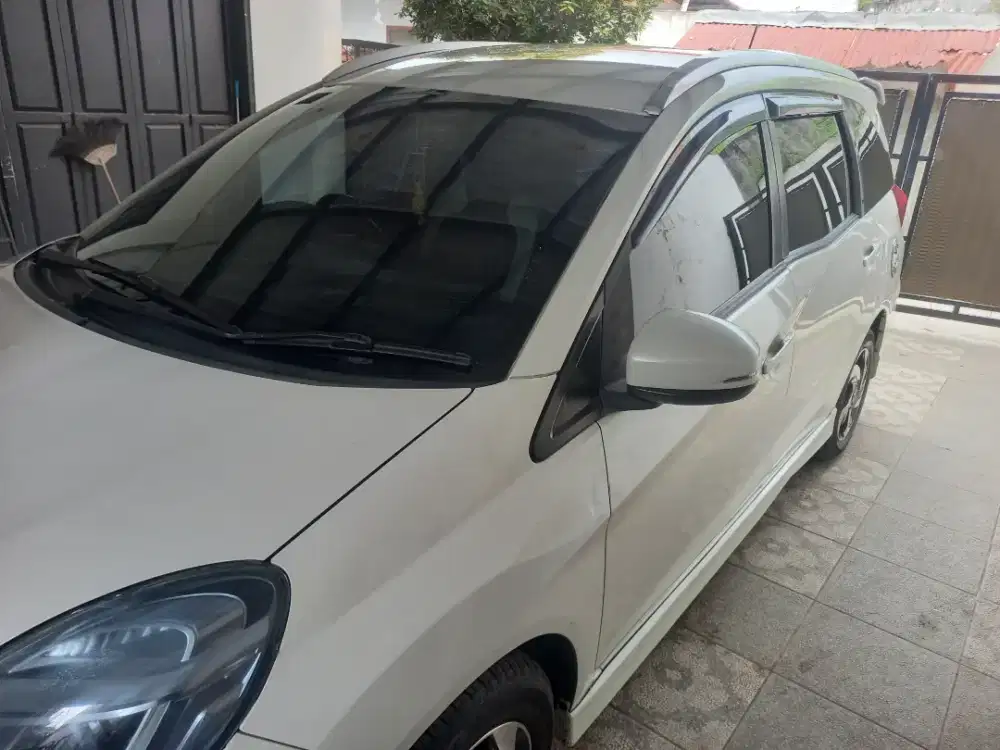 Mobilio RS CVT 2016