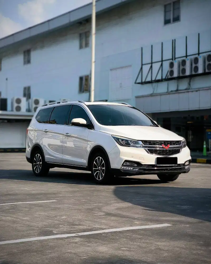 WULING CORTEZ TLUX 1.5 A/T 2021