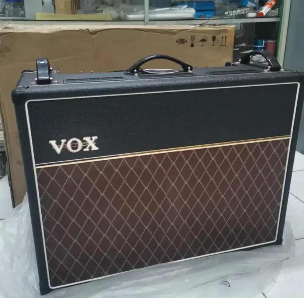 Ampli gitar Vox ac15c2
