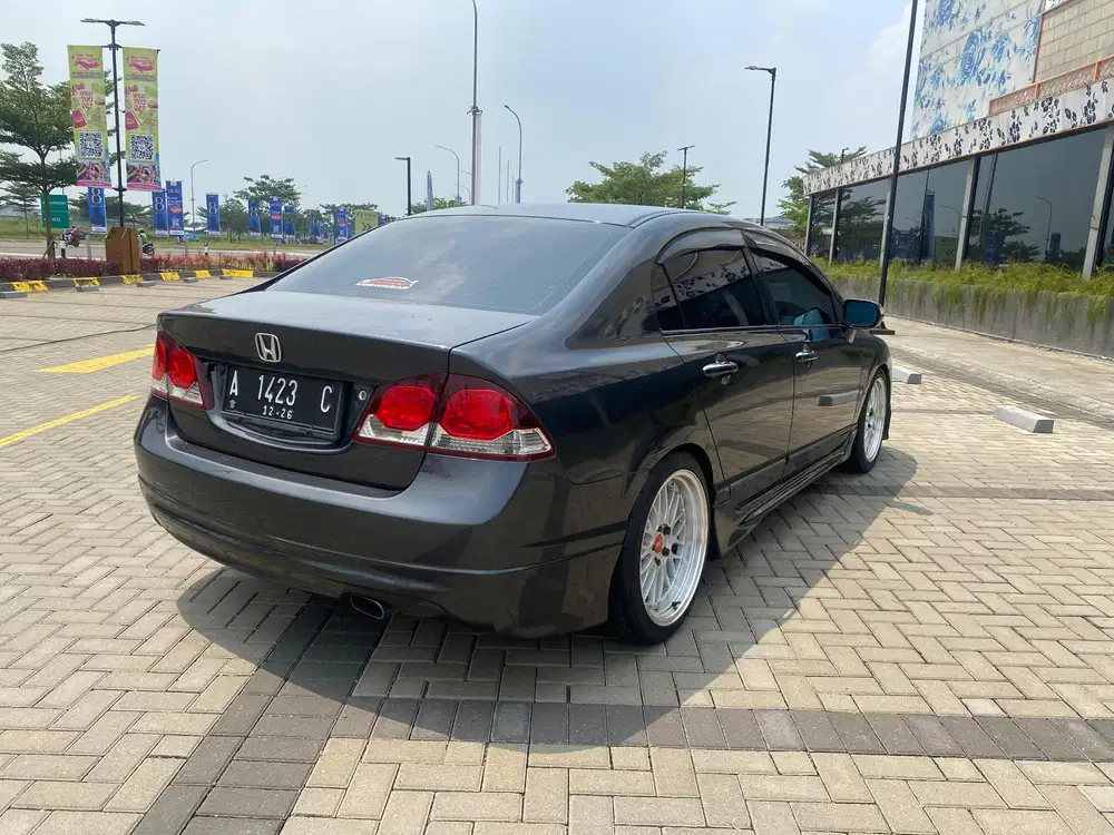 Honda Civic 2010 Bensin