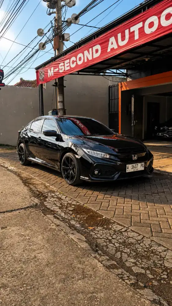 Termurah Civic Turbo Hatchback 1.5 CVT 2018 Black on Black No-PR