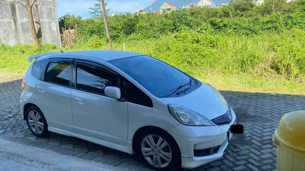 Honda Jazz 2011 Bensin