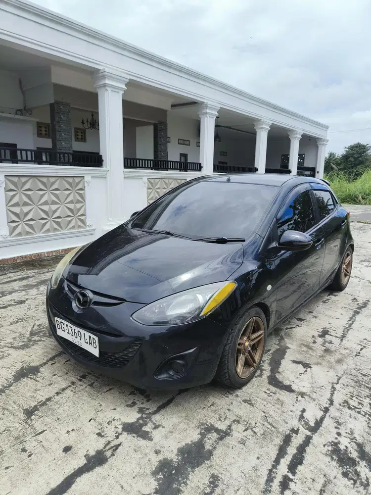 Mazda 2 2011 Bensin