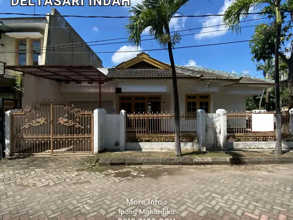 Rumah Posisi Hook di Perum Deltasari indah Waru Sidoarjo