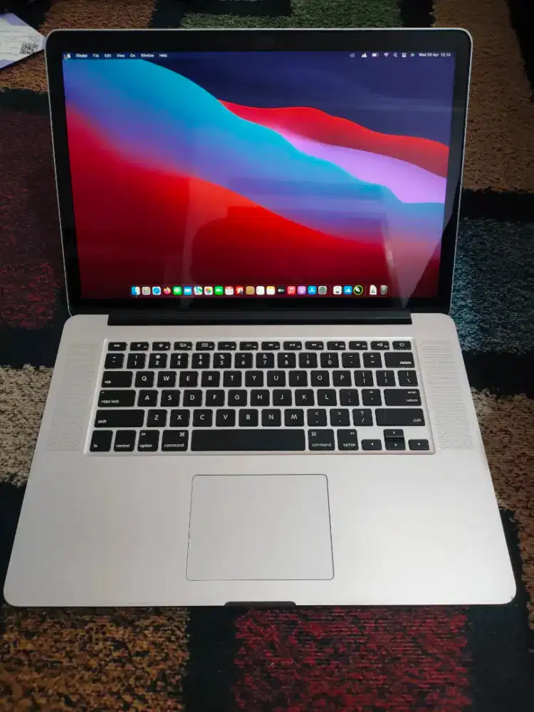 Apple Macbook Pro Retina 15inch 2015 intel Core i7 Ram 16Gb SSD 256Gb