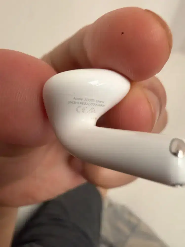 AirPods 4 Left only