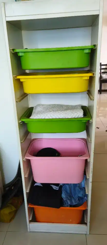 Rak lemari penyimpanan  5 laci