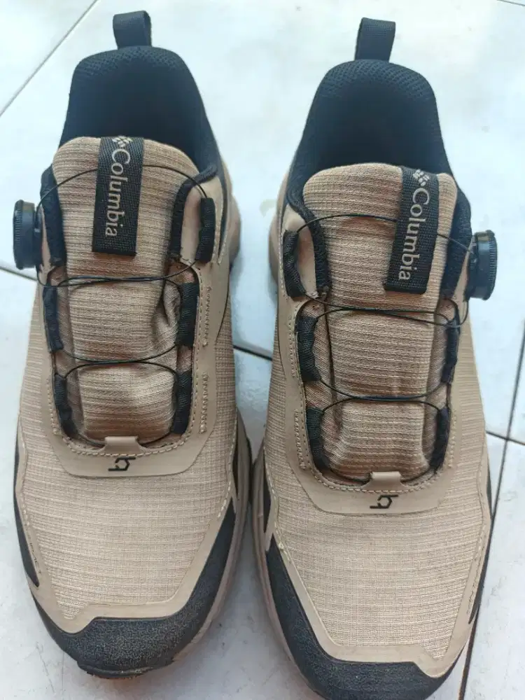 Sepatu Colombia