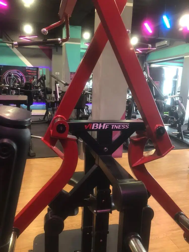 Lat Pull Down MBH