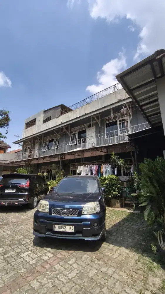 Rumah Dan tempat usaha