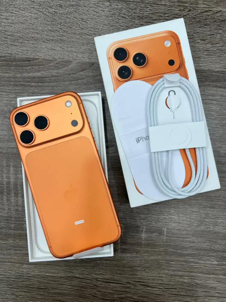 iPhone 17 Pro Max 256Gb PA/A, Cosmic orange