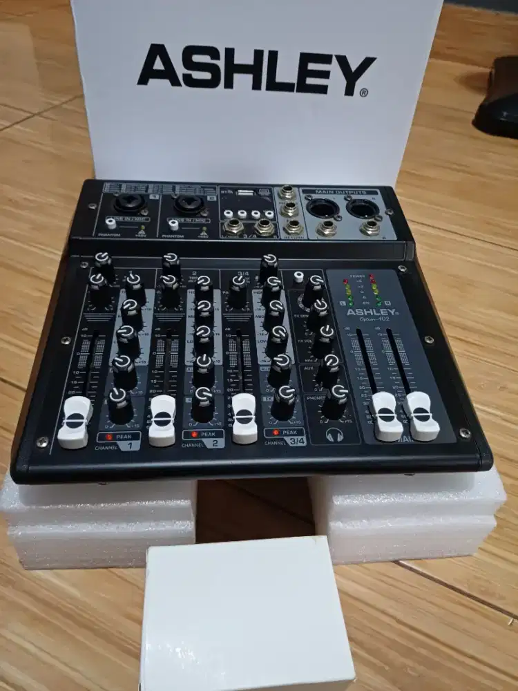 Mixer ashley option 402 4 chanel