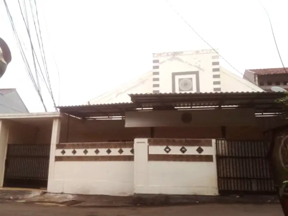Rumah 2lt luas 222m Type 6KT Cakung Jakarta Timur