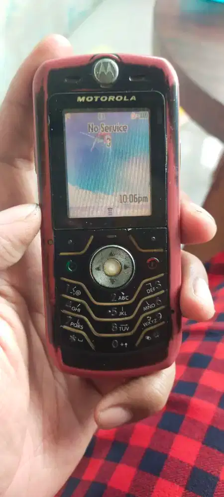 Motorola L6 tipis