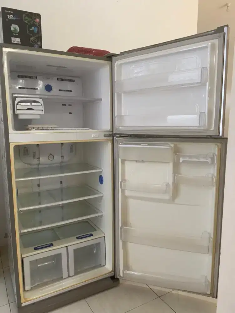 Kulkas samsung 2 pintu