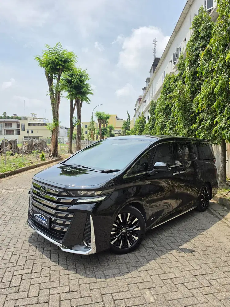 Toyota Vellfire 2.5 hev hybrid executive lounge 2024 / 2025 A/T Hitam