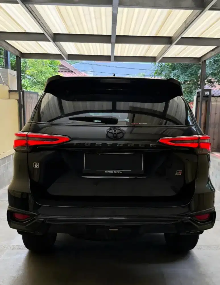 MURAH. Toyota FORTUNER GR SPORT 2022 VRZ 2.8 2021 pajero