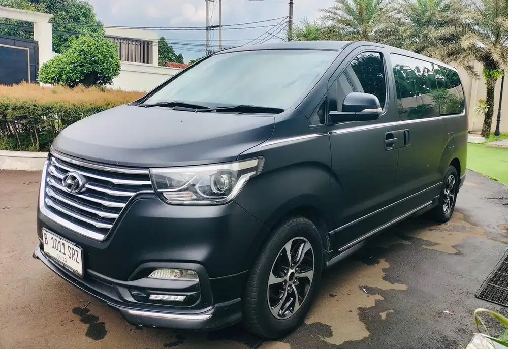 Hyundai H1 tahun 2021 Royal Bensin