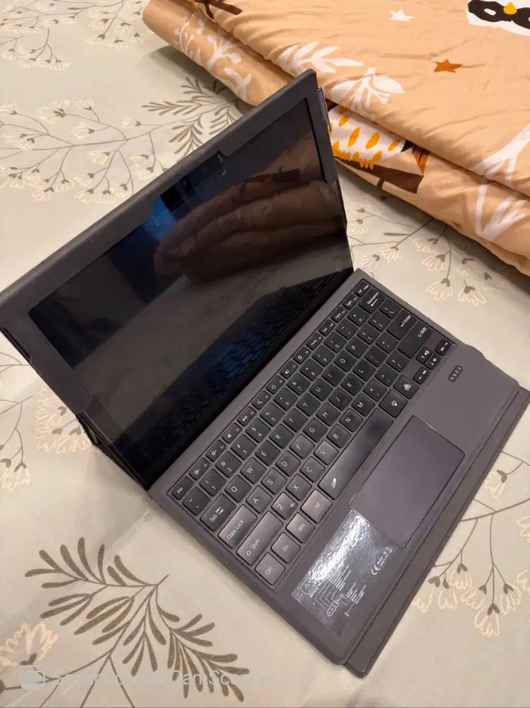 Microsoft Surface 7 Pro Bekas