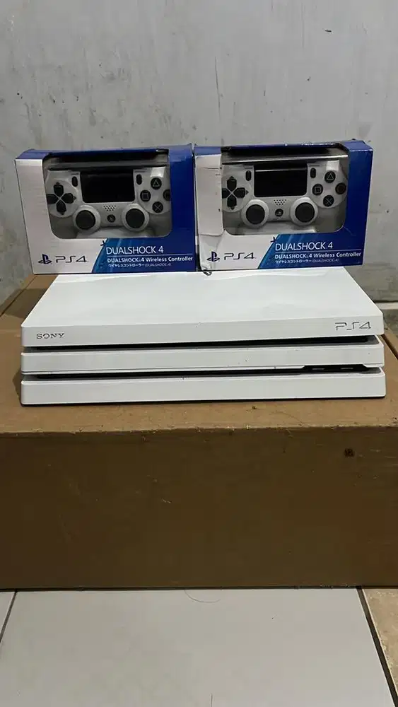 Dijual Ps 4 Pro Hen 1tb