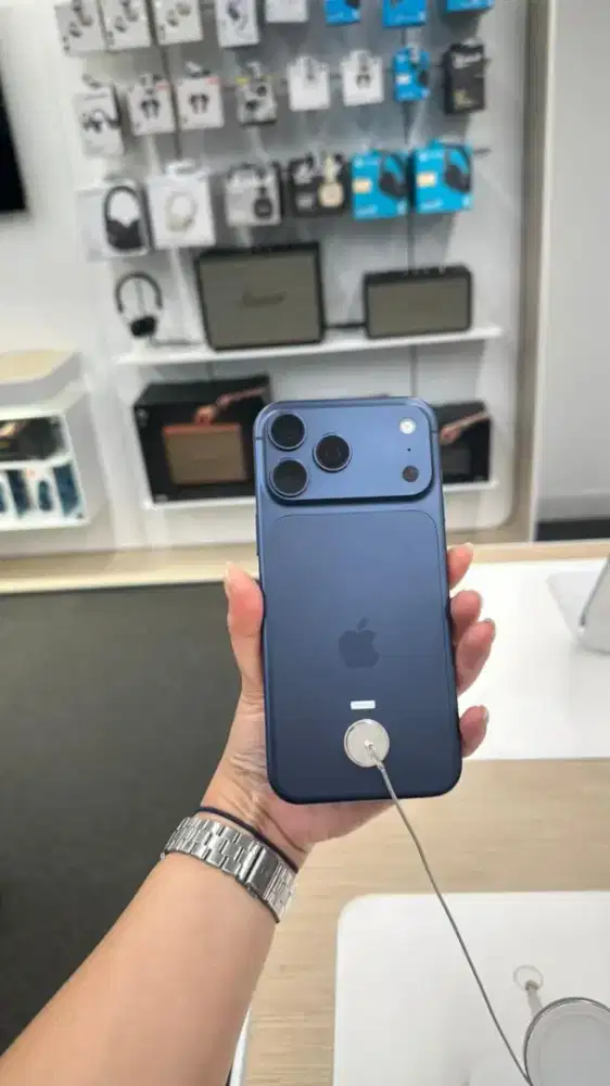 CICILAN RINGAN IPHONE 17 PM RESMI IBOX