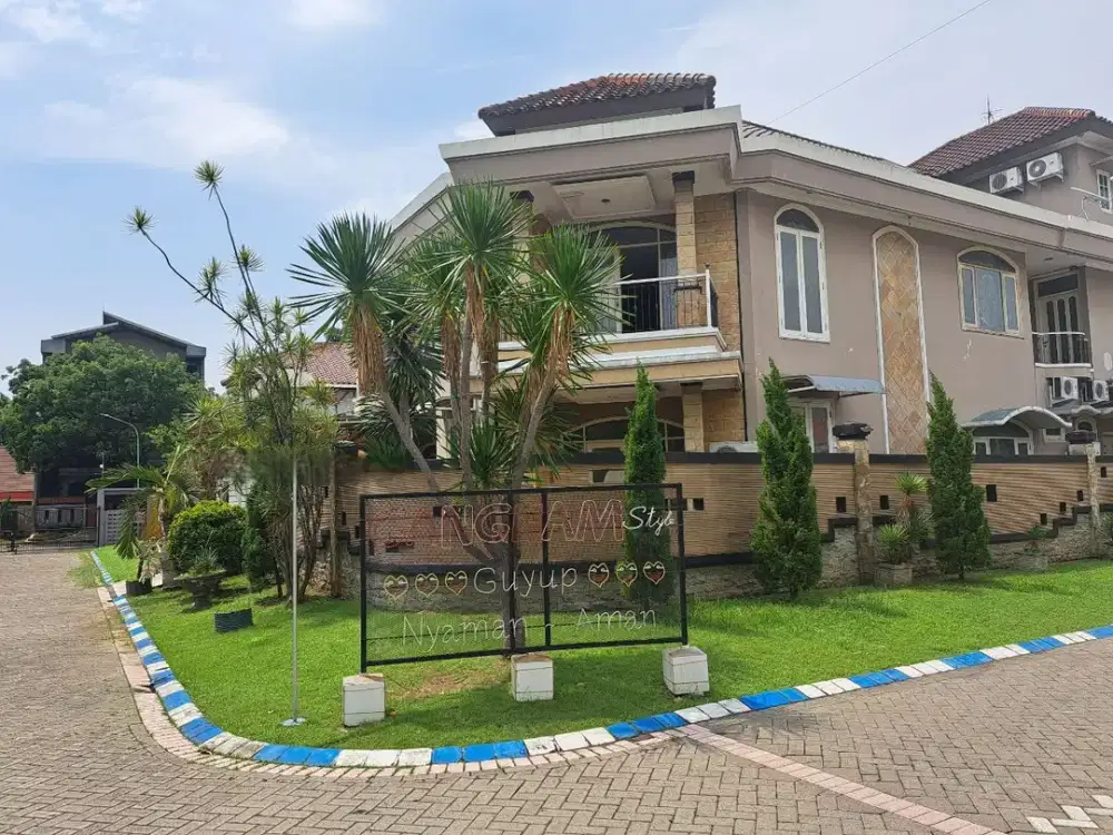 Rumah Puri surya jaya Sidoarjo Full furnish Pojok Hook
