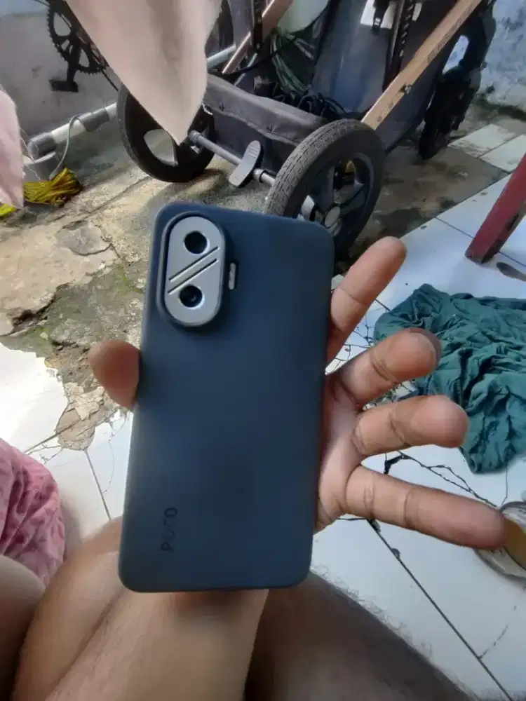poco f7 ram 12/512 baru 3 bulam