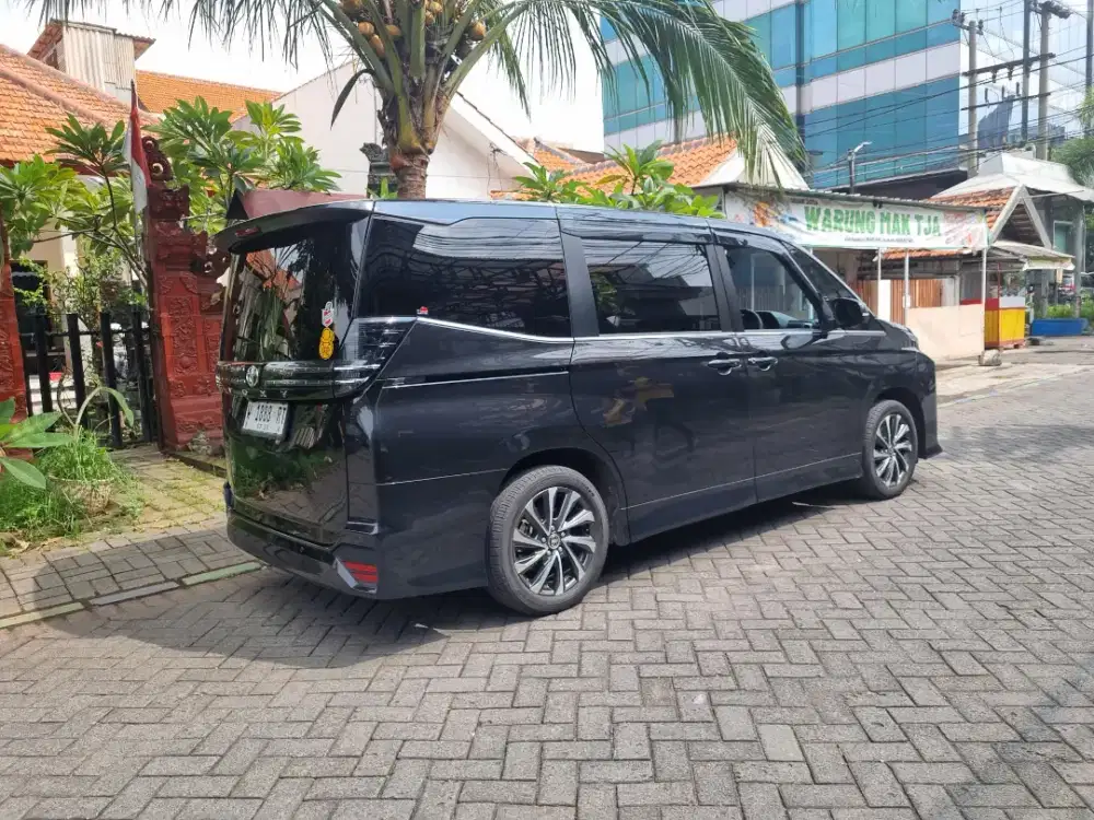 ALL NEW VOXY 2.0 TSS A/T 2023 HITAM