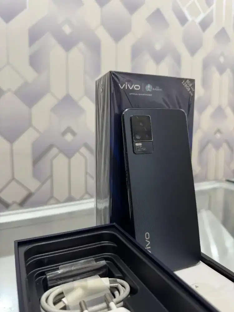 Vivo V21 8/128 GB