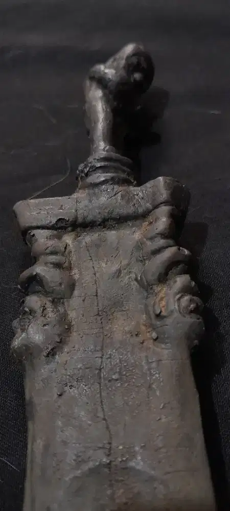 Keris betok putut kembar