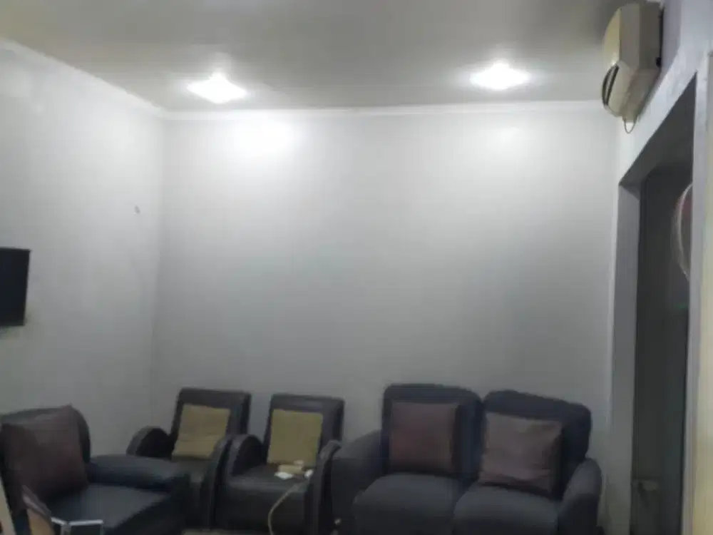 Rumah Tomang harga BU murah, rapi siap huni