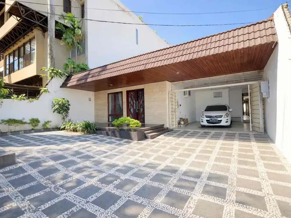 *DIJUAL RUMAH SURABAYA PUSAT STRATEGIS*
*MEWAH DAN BERNILAI UNTUK INVESTASI*