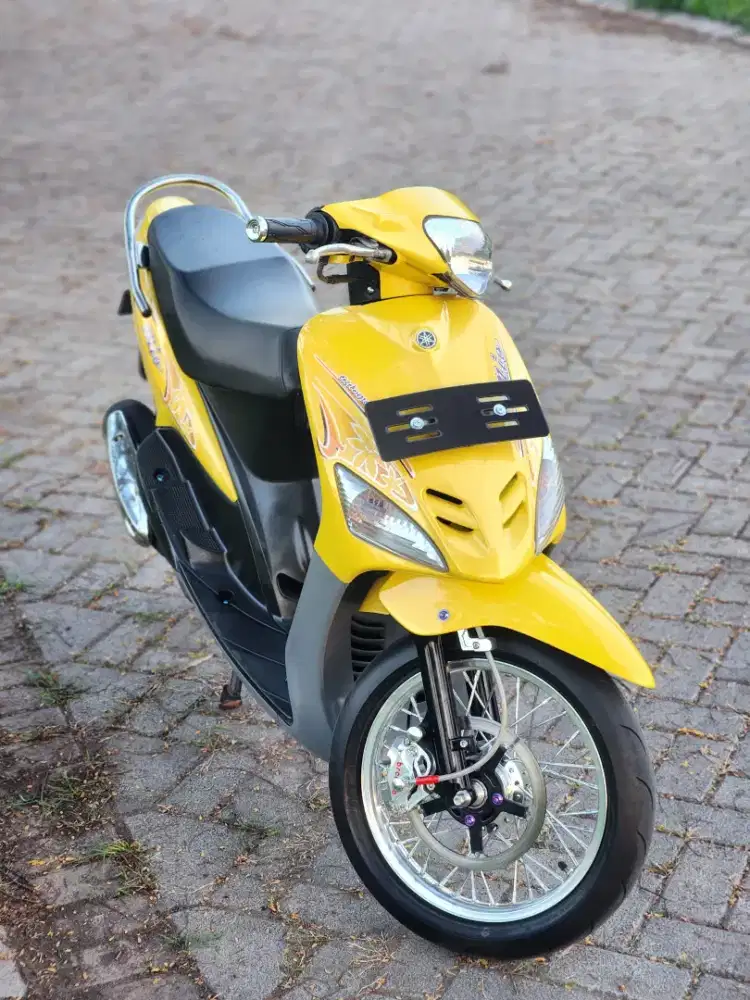 Mio Sporty non step KUNING 2006