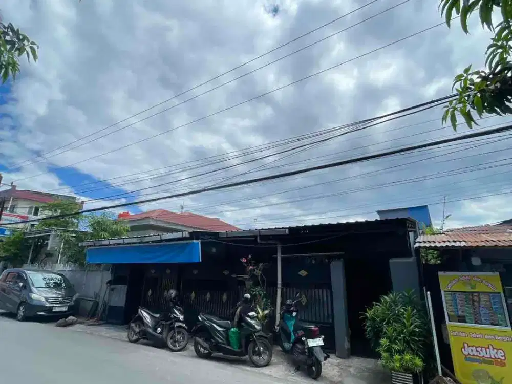 dijual cepat rumah poros jalan temgah kotamakassar det jalan Ap pettarani dan jalan alaudin