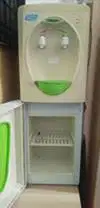 DISPENSER TINGGI