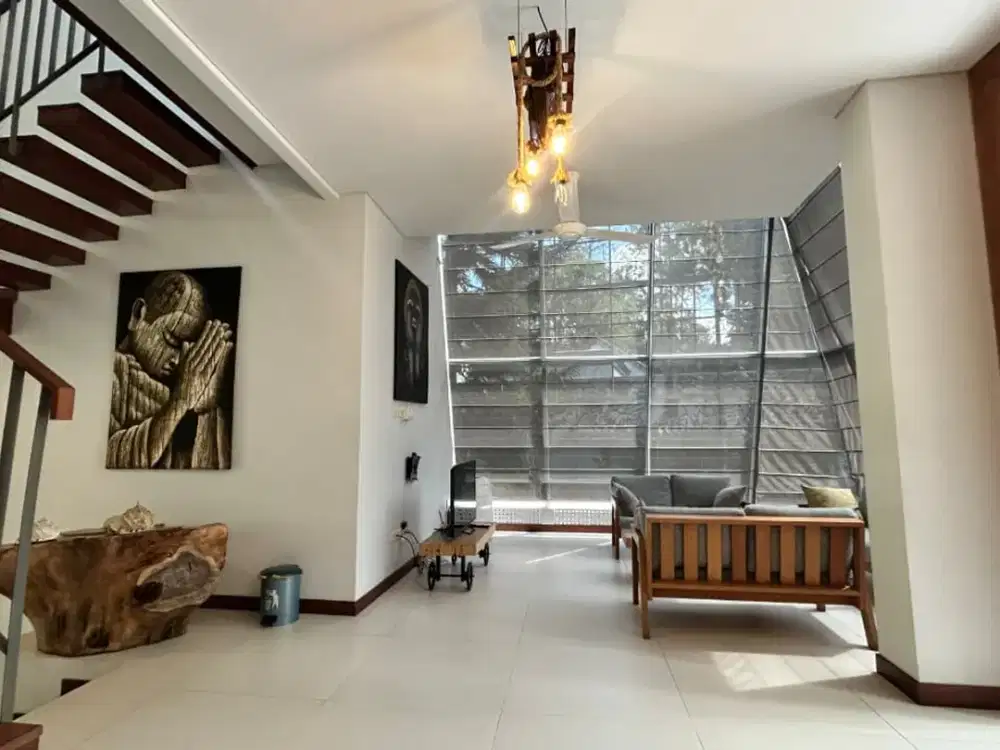 Dijual Villa Design Unik Timeless siap Cuan di Parongpong Bandung