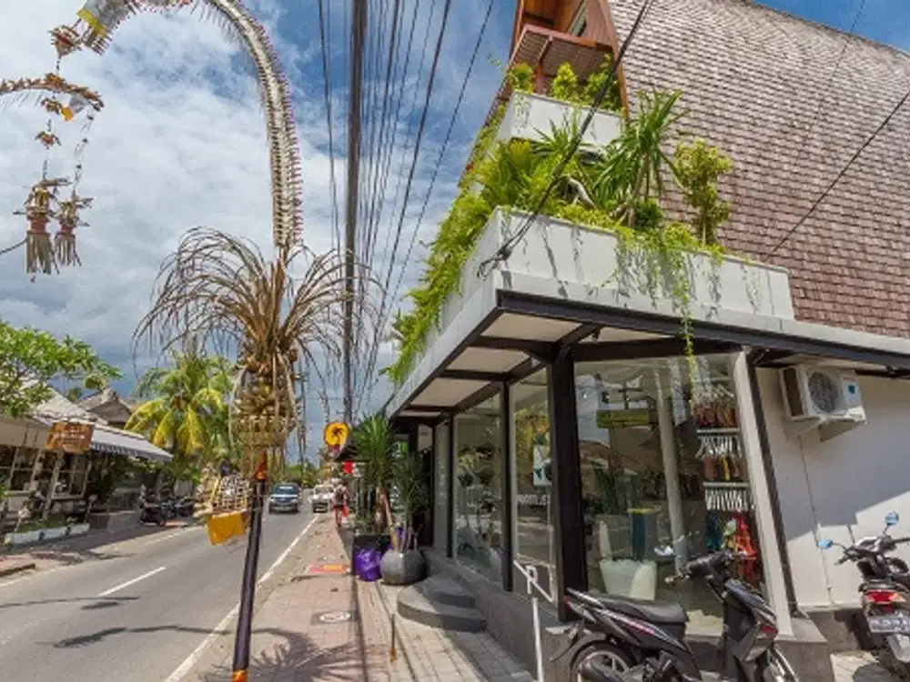 Leasehold - Commercial & Residential Property with Strong Street Exposure in Canggu, Bali
