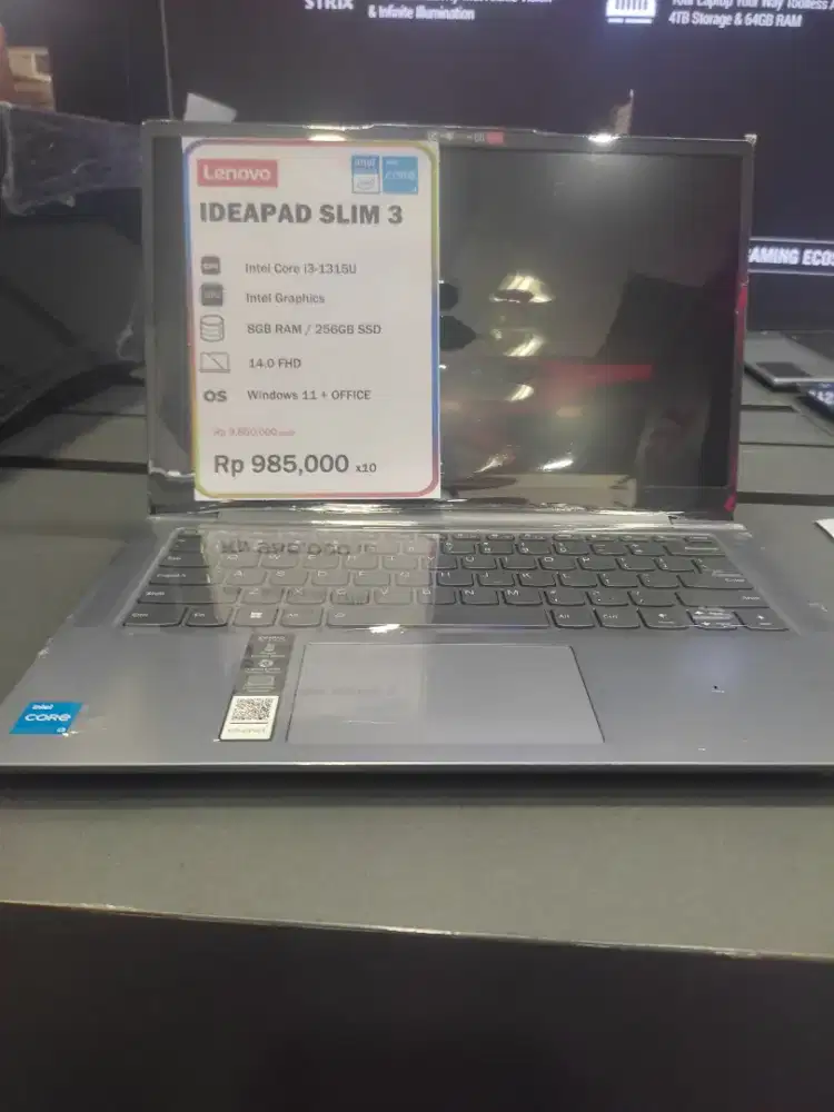 Lenovo SLIM 3 ram 8gb 256gb SSD bisa cicil tanpa DP