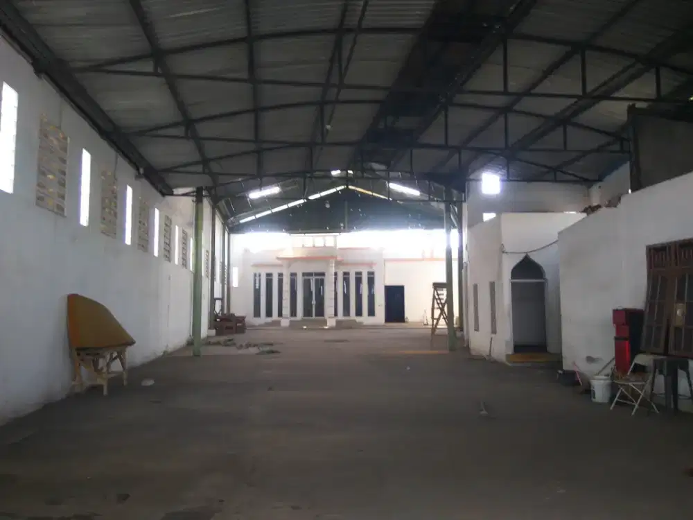 Jual Cepat Gudang + Kantor 
Jalan Raya Bekasi Cakung Jakarta Timur