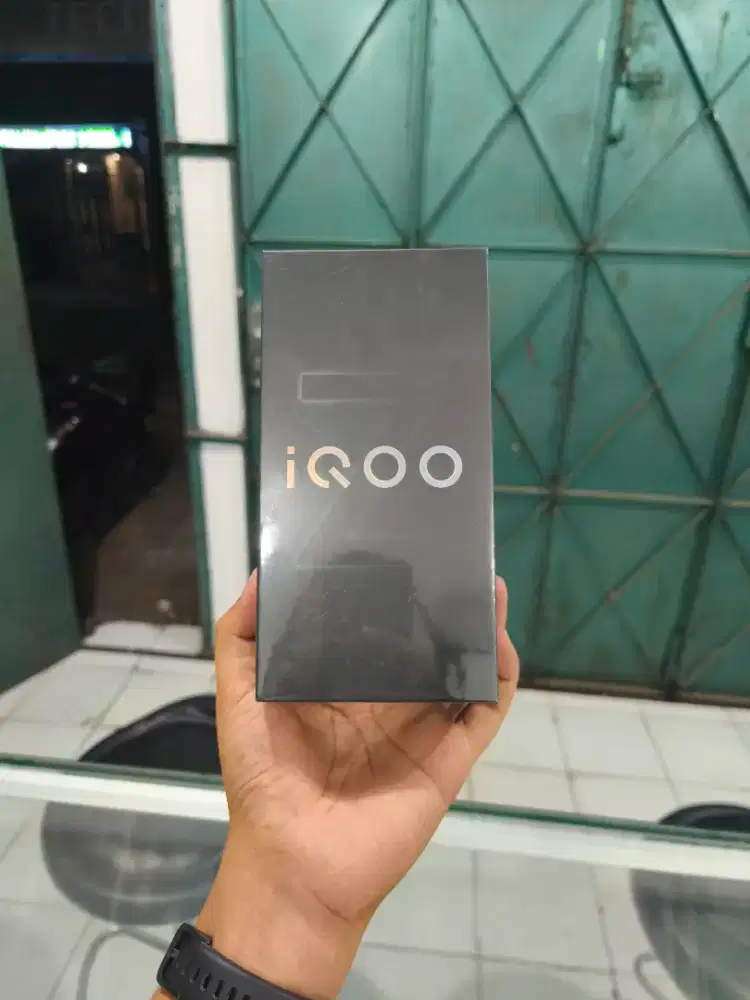 IQOO Z10R 8/256 Neww