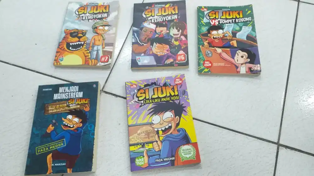 Jual 11 komik Si Juki.