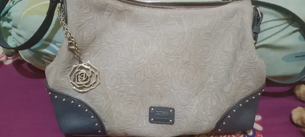 Preloved tas manja berkelas Bonia