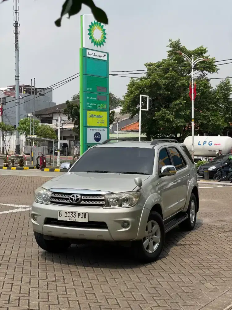 Toyota Fortuner G Luxury 2008 Bensin Matic facelift AC plafon