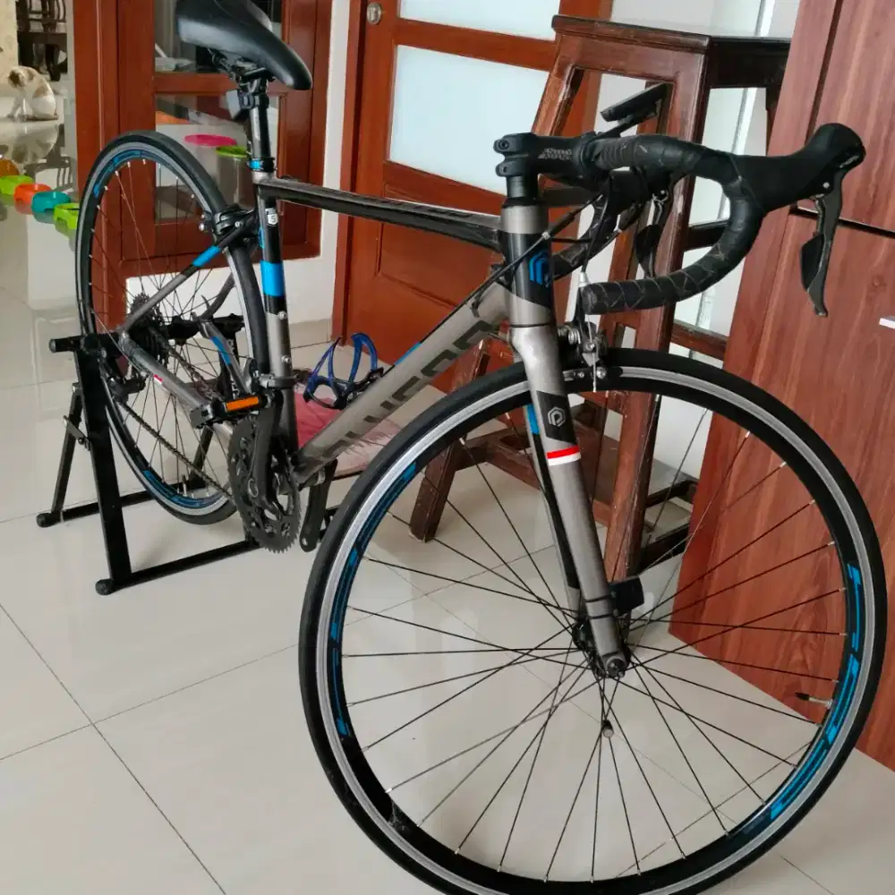 Sepeda Balap Polygon Strattos S2 size S 2021