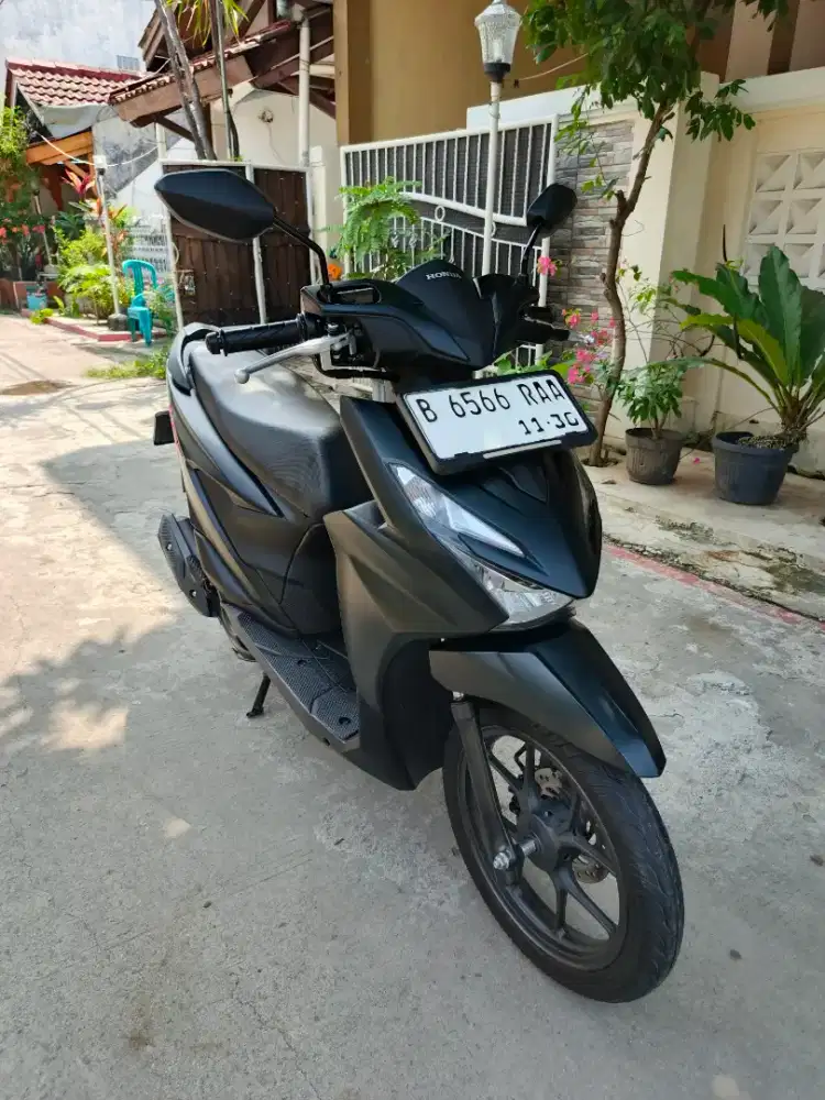 New Honda Beat Deluxe CBS ISS Smartkey Tipe Tertinggi 2025 (Gress)