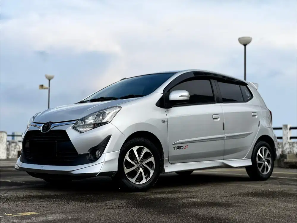 TOYOTA AGYA 1.2 TRD SPORTIVO AT 2018 SILVER